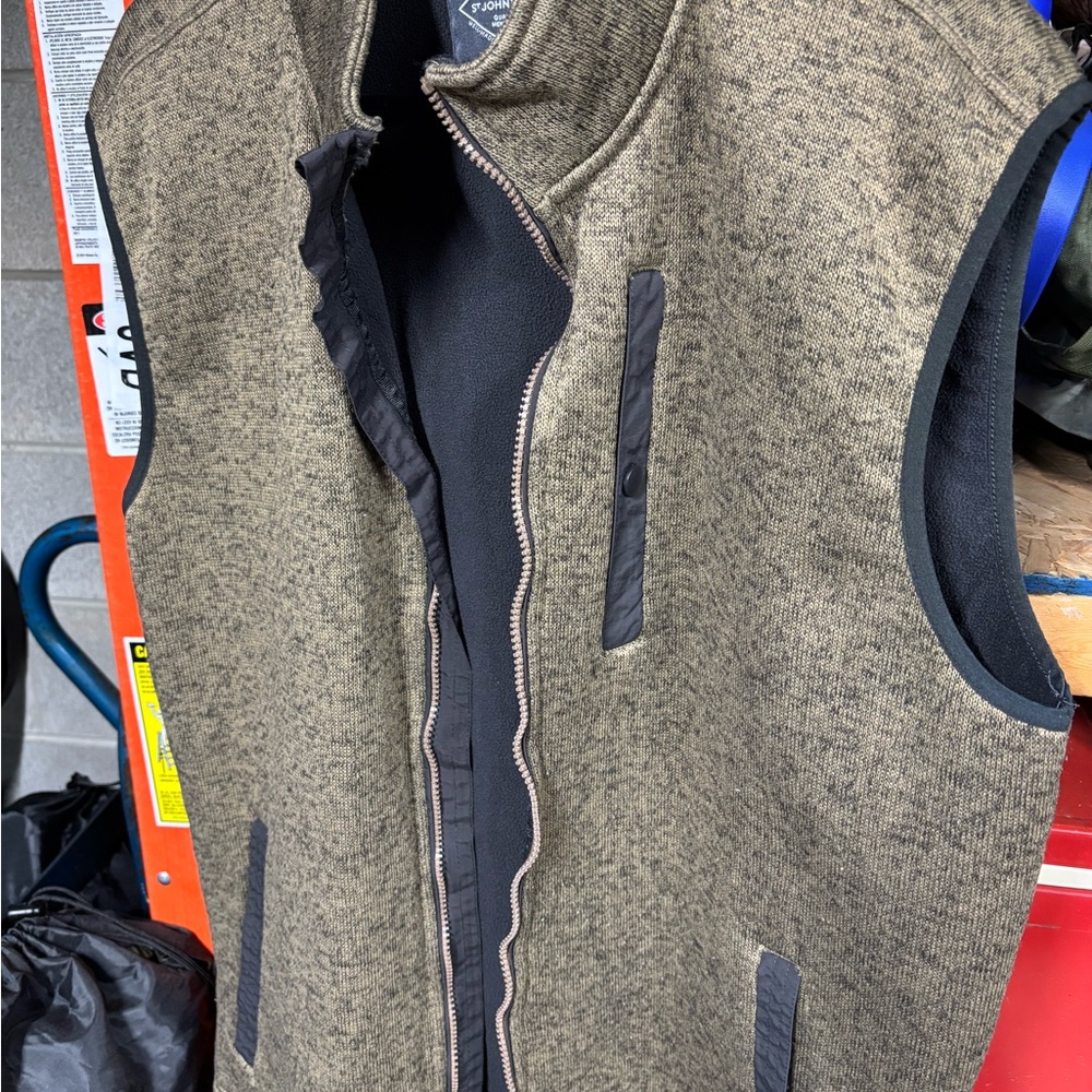 Fjällräven Olive Green Vest